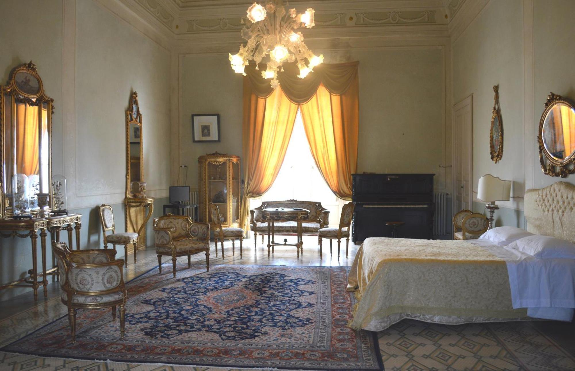 Bed and Breakfast Palazzo Vecchio Marittima Habitación foto