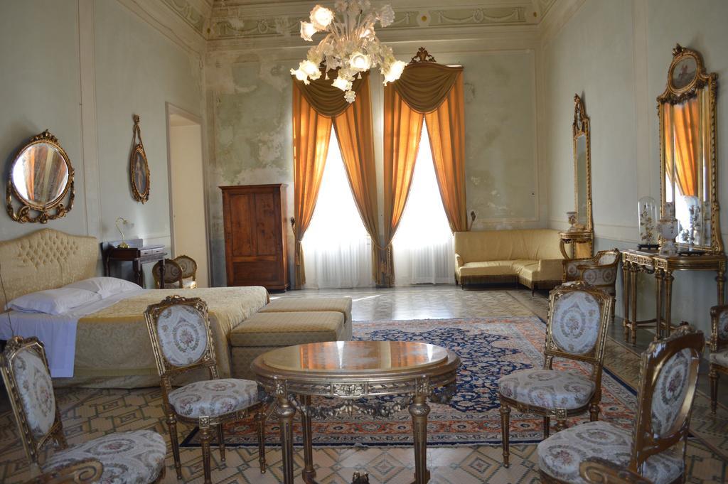 Bed and Breakfast Palazzo Vecchio Marittima Exterior foto